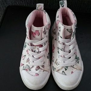 Super cute high tops
